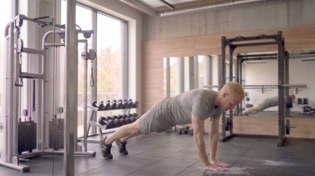 Les exercices pour les bras à faire à la maison