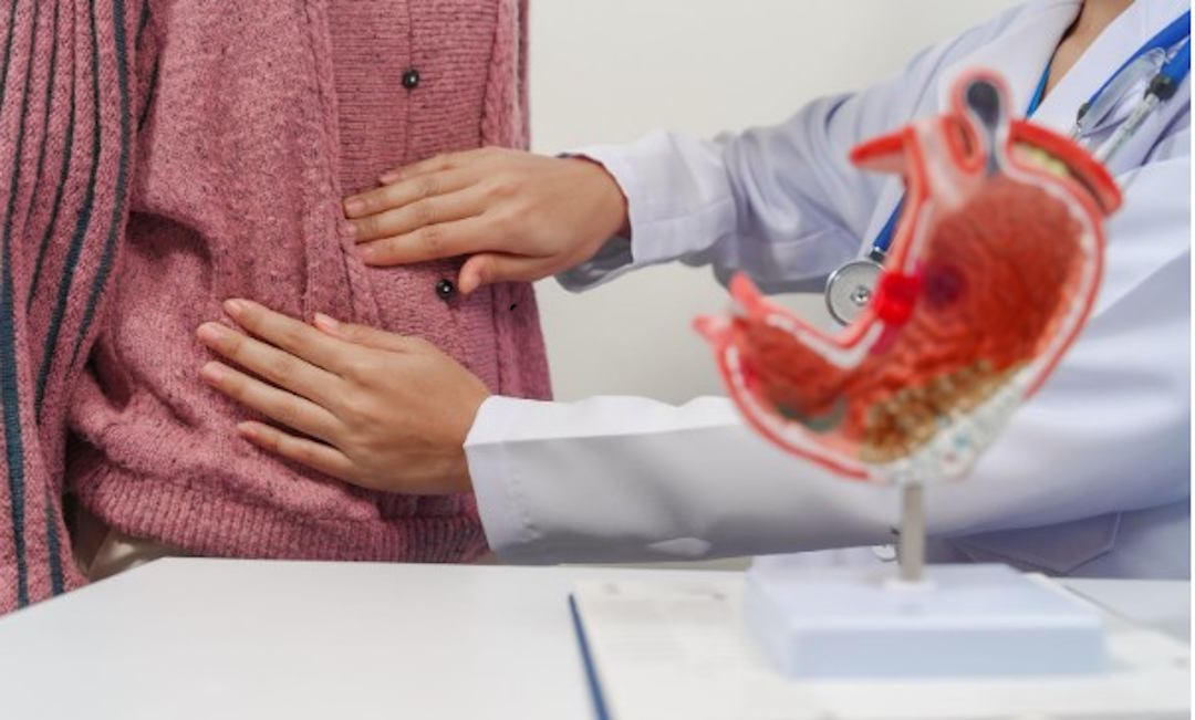 Une hernie hiatale peut être une cause des anomalies anatomiques