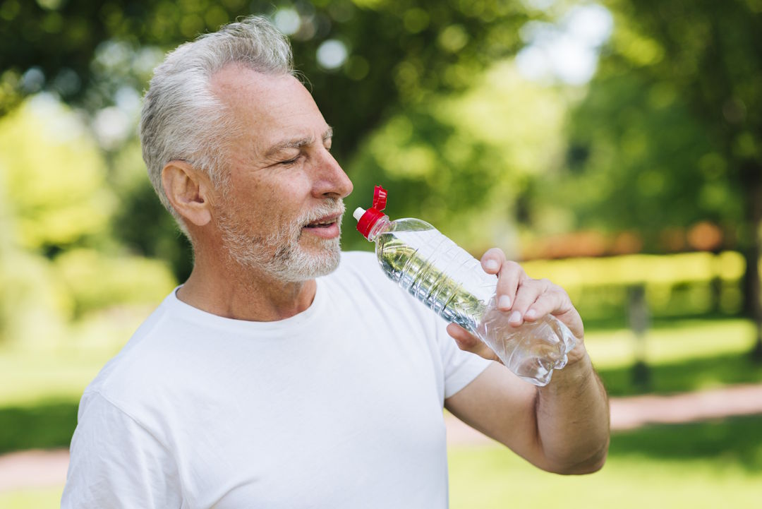 Solution pour l'acide urique, une bonne hydratation