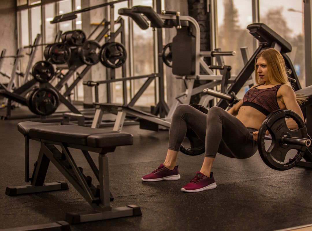 Les exercices polyarticulaires (SdT, Squat, Hip Thrust)