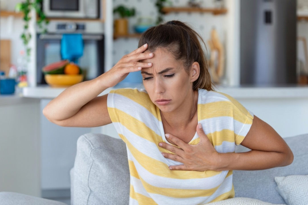 Les signes d’alerte à une douleur du côté gauche de la poitrine