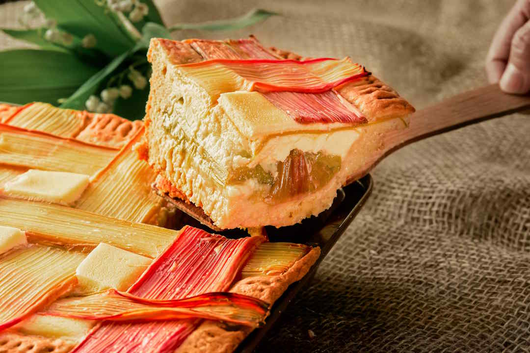 Rhubarbe fraîche en tarte