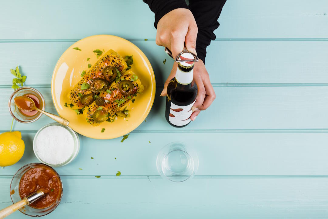 Alimentation est l'une des facteurs de la bouffée de chaleur