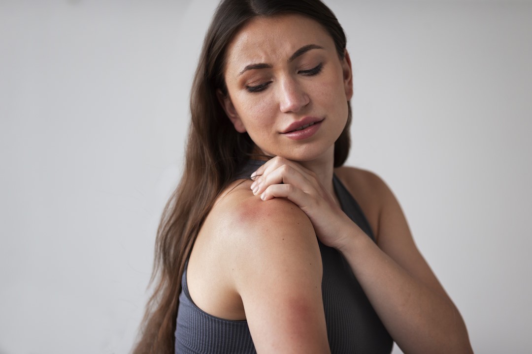 Les bienfaits des probiotiques en matière de soin de beauté se remarquent face à des affections qui irritent la peau.