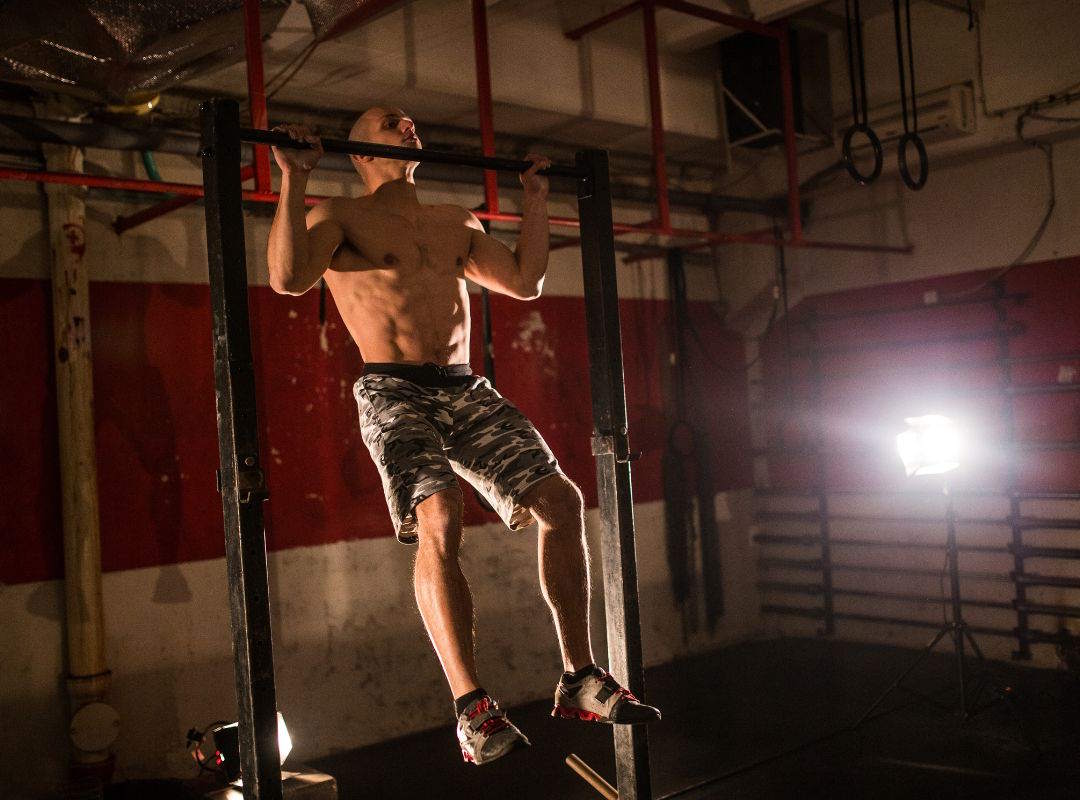 Tractions explosives (High Pull-Ups)