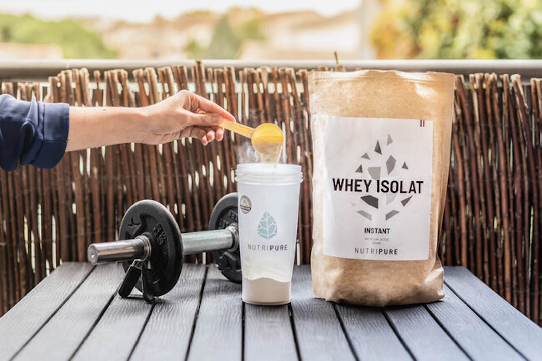La whey protéine est efficace parce qu'elle fournit une source de protéine plus absorbable que n'importe quel autre type d'aliment ou de supplément