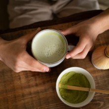 Thé Matcha : Le guide complet sur les bienfaits de cette poudre japonaise