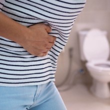 Stéatorrhée : symptômes, causes et traitements des selles grasses