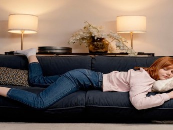 Dormir sur le ventre est-il dangereux pour votre dos ? La vérité.