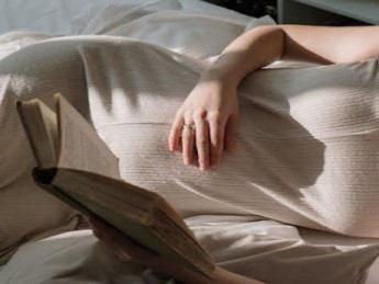 Douleur à l'ovaire : causes fréquentes, cycle menstruel et quand s'inquiéter