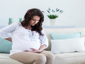 Douleur pelvienne pendant la grossesse : causes, évolution et consultation