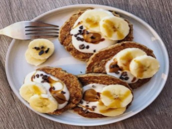 Pancakes protéinés à la banane et aux flocons d’avoine