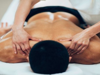 Quelles techniques et conseils d’automassage pour masser le trapèze ? 
