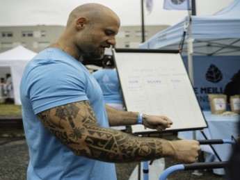 Que dit la science sur l'apport de glucides en musculation ?