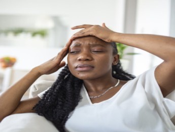 Mal de tête tous les jours et fatigue : les causes possibles et que faire