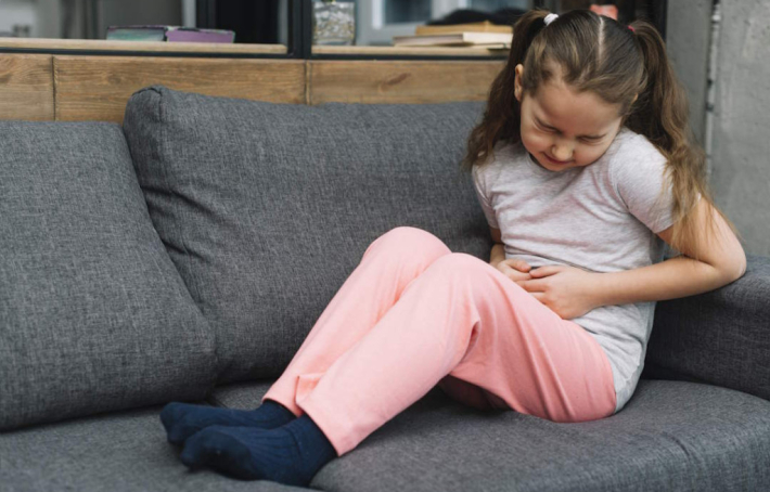 Comment réagir face au mal de ventre chez l’enfant ?