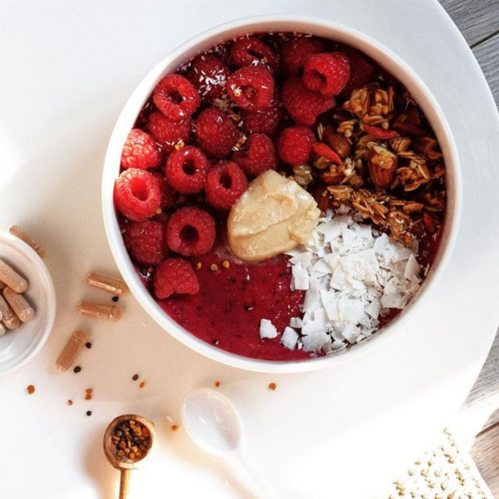 Granola avec des fruits de saison