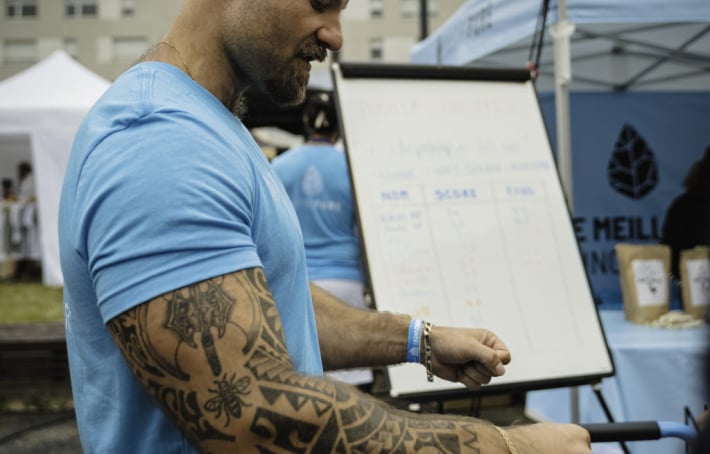 Que dit la science sur l'apport de glucides en musculation ?