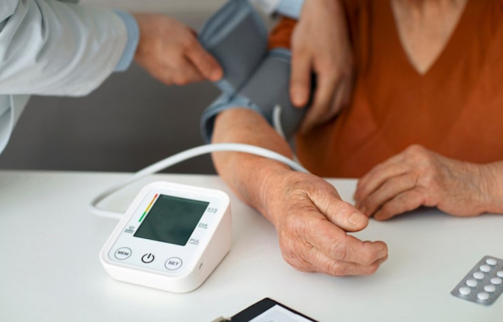 Tension 10/6 et fatigue : quand l'hypotension vous épuise (causes et solutions)