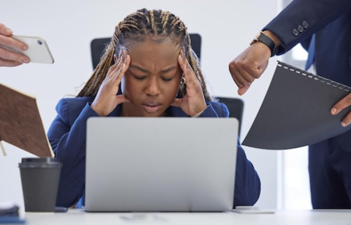 Stress au travail : repérez les 9 signes avant que le burn-out s’installe