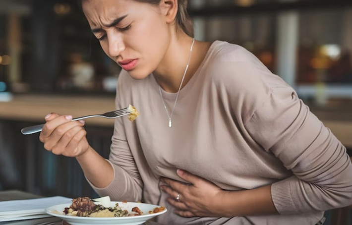 Reflux gastrique (RGO) : symptômes, causes et 9 solutions pour le soulager