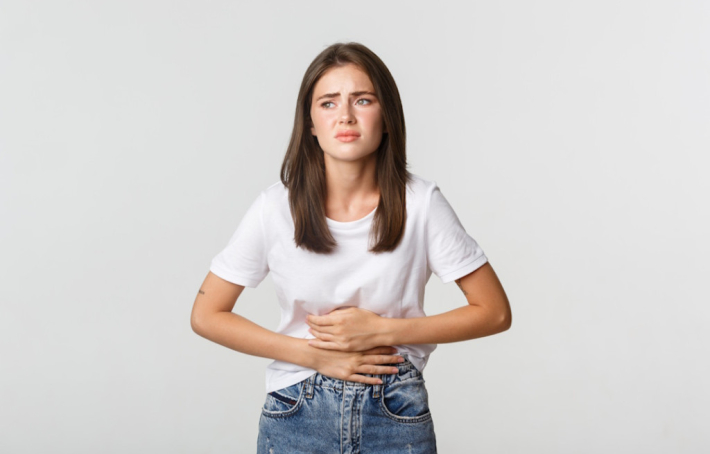 Dyspepsie (indigestion) : symptômes, causes et traitements