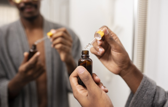 Huile essentielle de clou de girofle : Le guide complet utilisations et dangers