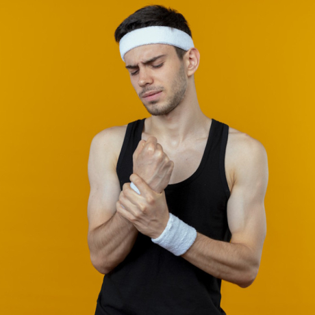 Tendinite du poignet : causes, symptômes et solutions pour une guérison durable