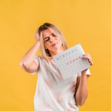 Retard de règles : pourquoi cela arrive et quand s’inquiéter