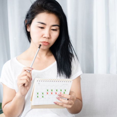 Aménorrhée : comprendre l’absence de règles et ses causes possibles