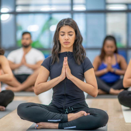 Le yoga : les différents types, les bienfaits et comment débuter.