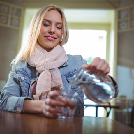  3 litres d’eau par jour : avantages, dangers et conseils