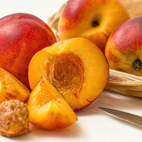 Pêche : bienfaits, valeurs nutritionnelles et conseils