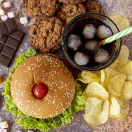 Aliments ultra-transformés : dangers, liste et guide pour s'en libérer