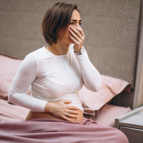 Intoxication alimentaire enceinte : risques, symptômes et prévention