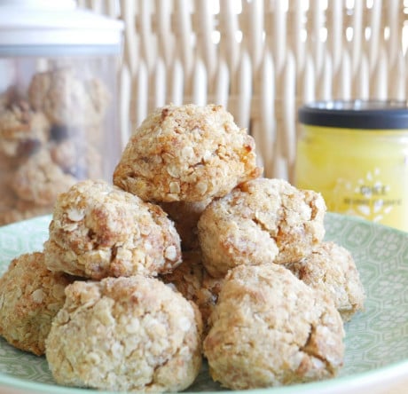 Energy balls granola