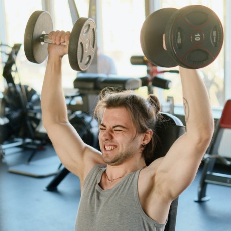 Les grimaces sont-elles vectrices de mauvaises performances ?