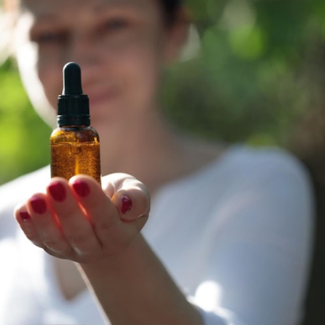 Huile essentielle d’eucalyptus : comment bien la choisir et l’utiliser ? Huile essentielle d’eucalyptus : comment bien la choisir et l’utiliser ?