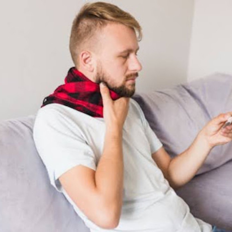 Comment soigner le mal de gorge avec les huiles essentielles ? Comment soigner le mal de gorge avec les huiles essentielles ?