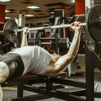 Développé couché : Comment bien muscler vos pectoraux ?