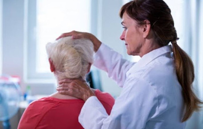 Arthrose cervicale : efficacité des remèdes de grand-mère 