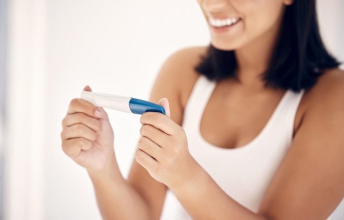 Test de grossesse positif : que signifie-t-il et que faire ensuite ?