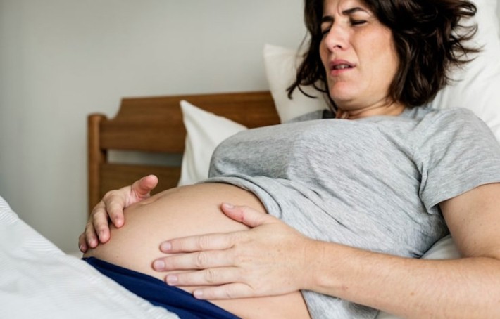 Saignement pendant la grossesse : causes, risques et quand s'inquiéter ?