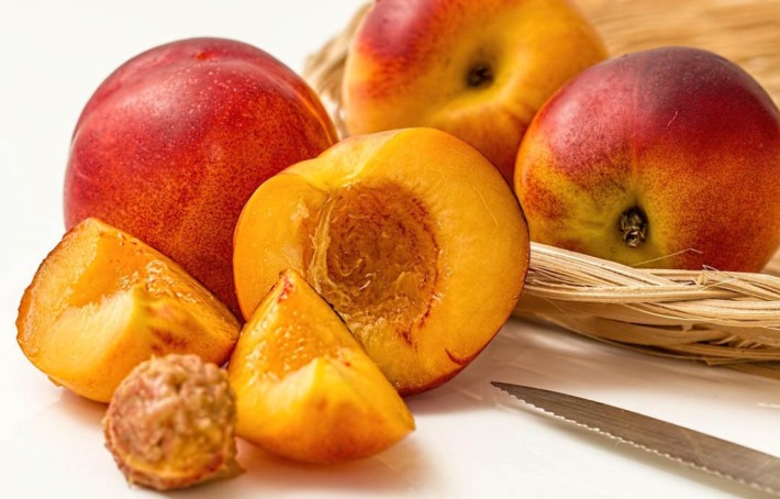 Pêche : bienfaits, valeurs nutritionnelles et conseils