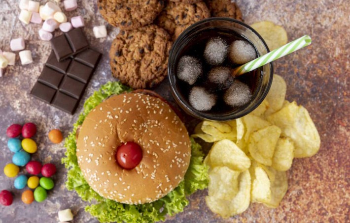 Aliments ultra-transformés : dangers, liste et guide pour s'en libérer