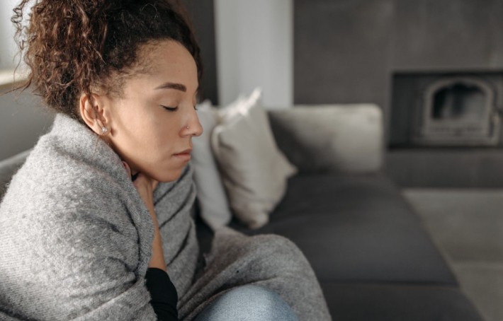 Angine blanche : causes, symptômes et traitements