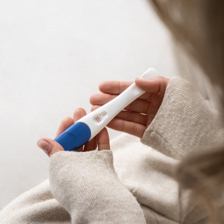 Quand faire un test de grossesse ? Le guide pour un résultat fiable